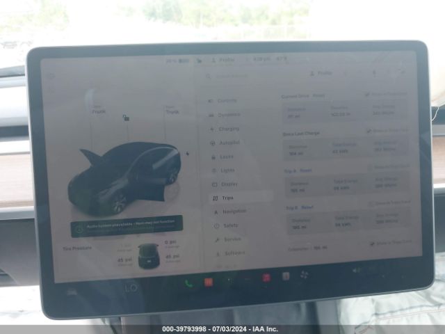 7SAYGDED0RF096263 Tesla Model Y Long Range/rwd