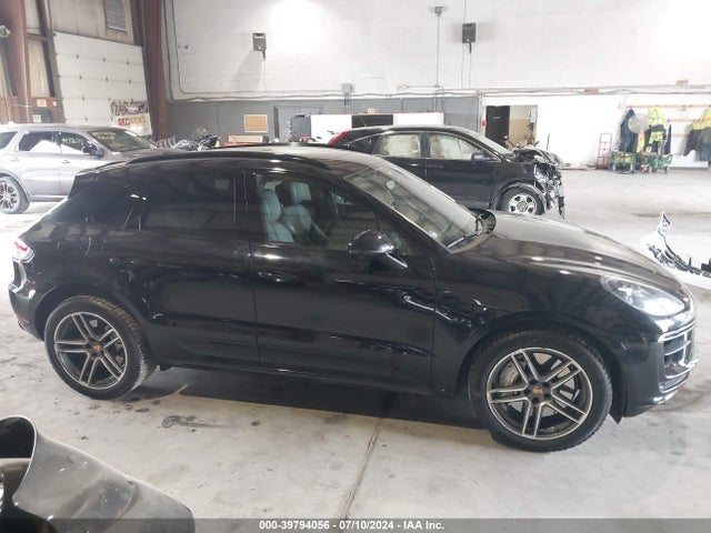WP1AF2A5XMLB60561 Porsche Macan Turbo