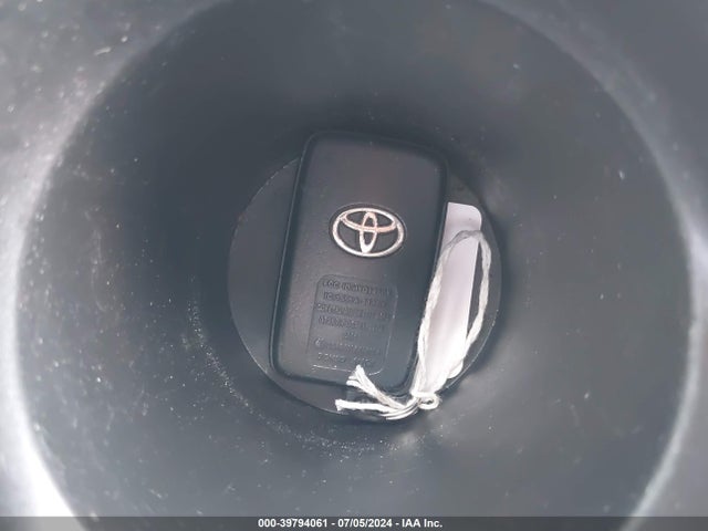 JTDKN3DU6F1880391 Toyota Prius Three