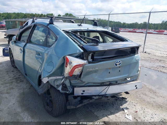 JTDKN3DU6F1880391 Toyota Prius Three