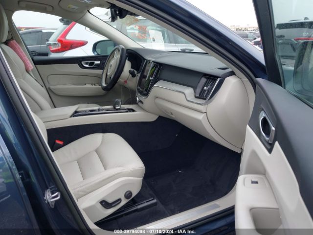 YV4L12RE0P1369852 Volvo Xc60 B5 Plus Bright Theme