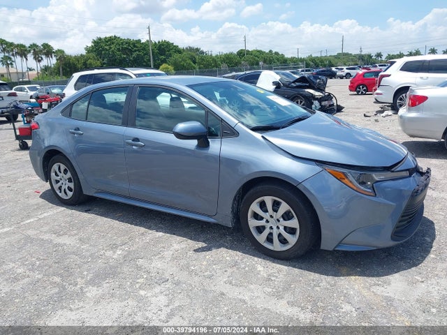 Toyota COROLLA LE 2024 5YFB4MDEXRP086530 Image 1