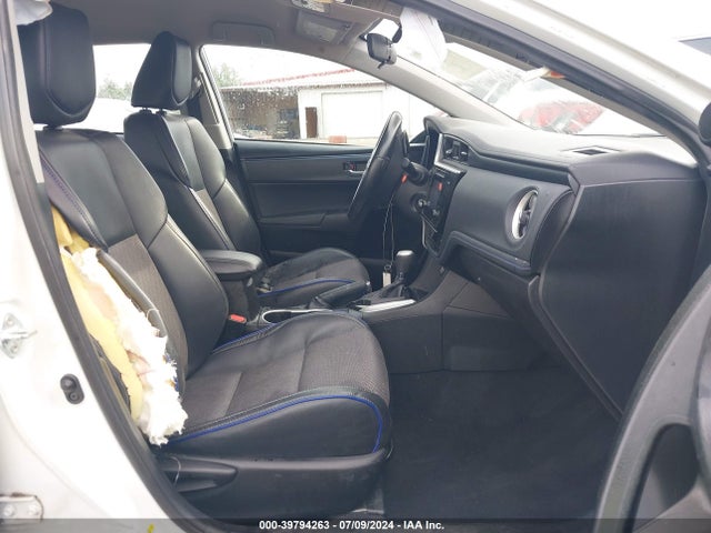 Toyota COROLLA SE 2017 5YFBURHE2HP572934 Image 5