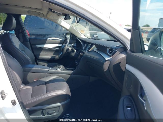 3PCAJ5M17KF129052 Infiniti Qx50 Luxe