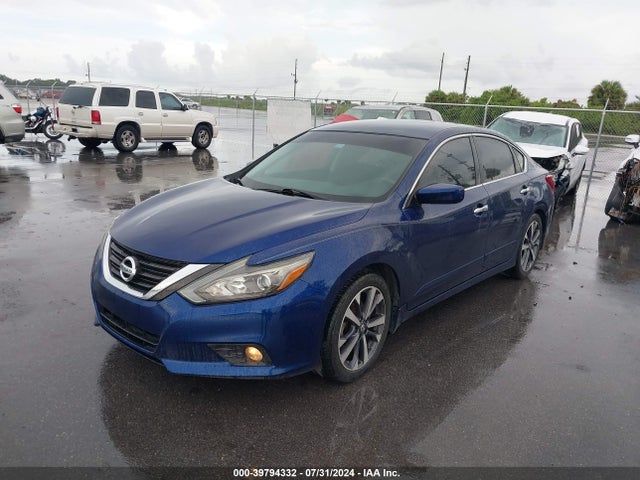 Nissan Altima 2.5 Sr 2017 1N4AL3AP7HN313382 Image 2