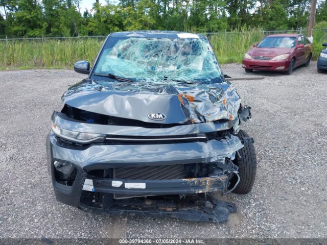 KNDJ23AU8M7764242 KIA SOUL LX