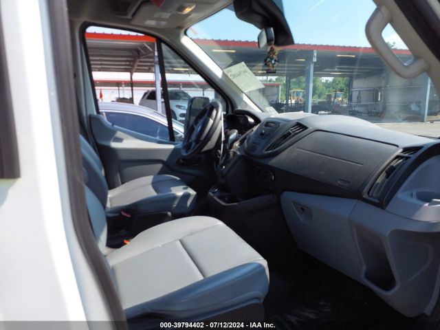 1FTYE2CM1KKA16360 Ford Transit-150