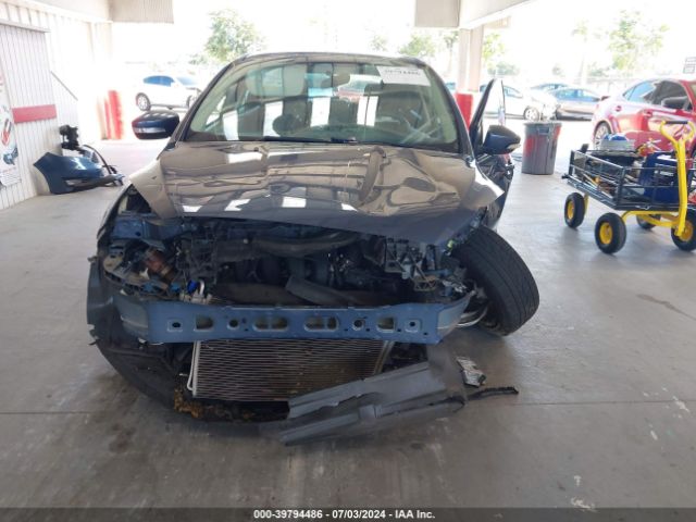 1FADP3M25JL220783 Ford FOCUS SEL