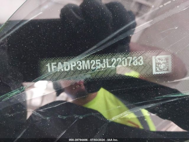 1FADP3M25JL220783 Ford FOCUS SEL