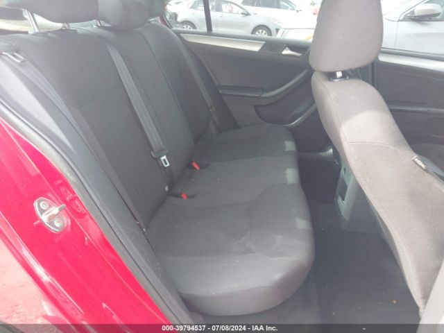 3VWD17AJ0FM234138 Volkswagen Jetta 1.8t Se