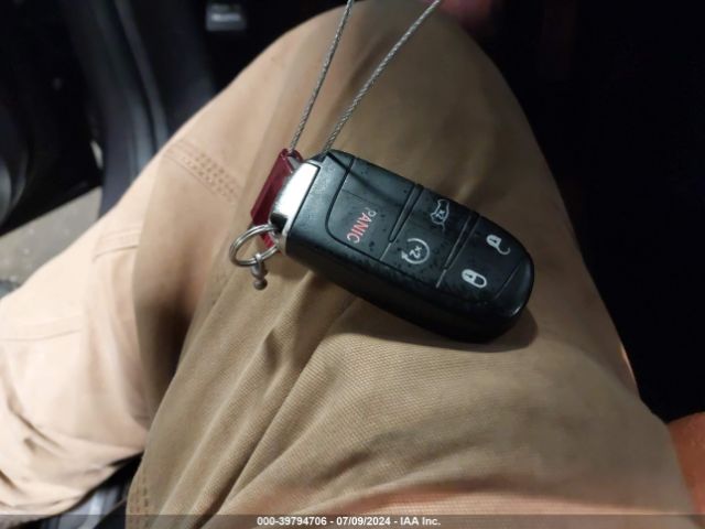 1C4RJFCG0EC265541 Jeep Grand Cherokee Overland