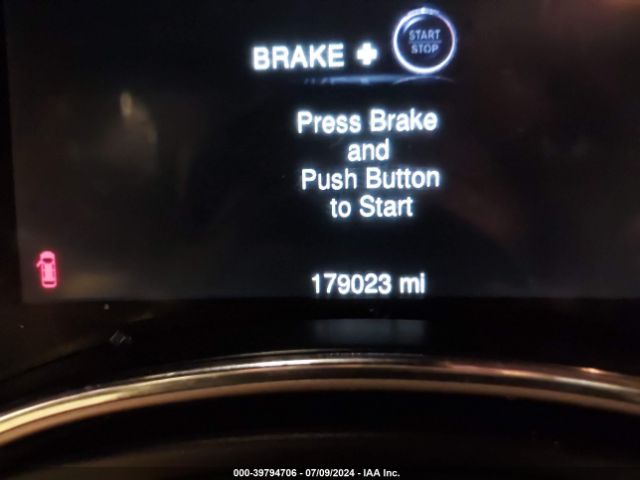1C4RJFCG0EC265541 Jeep Grand Cherokee Overland