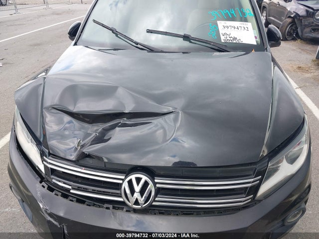WVGAV7AX4FW591607 Volkswagen TIGUAN SE