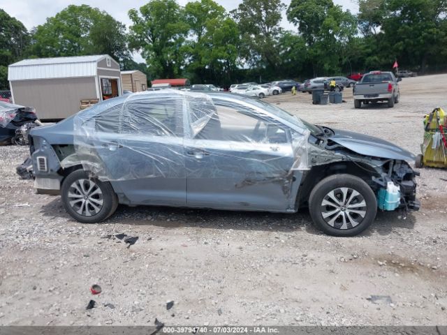 JTDEBRBE7LJ030155 Toyota Corolla Hybrid Le