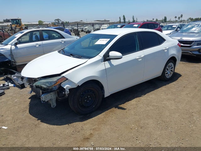 Toyota COROLLA LE 2017 5YFBURHE7HP683804 Image 2