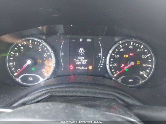 ZACCJABB6JPH73128 Jeep Renegade Latitude Fwd
