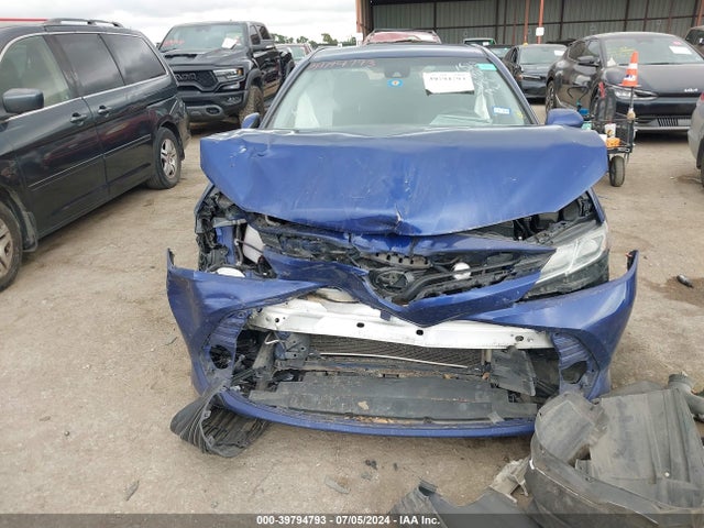 Toyota CAMRY LE 2018 JTNB11HK2J3044725 Image 11