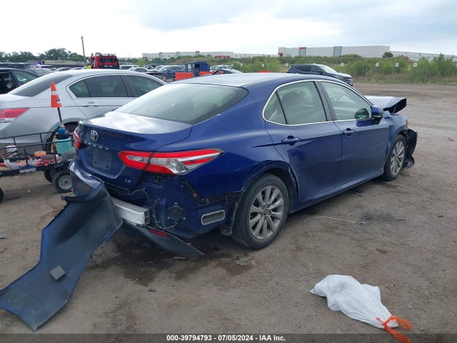 Toyota CAMRY LE 2018 JTNB11HK2J3044725 Image 4