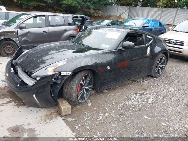 Nissan 370Z 2018 JN1AZ4EH0JM570593 Image 2