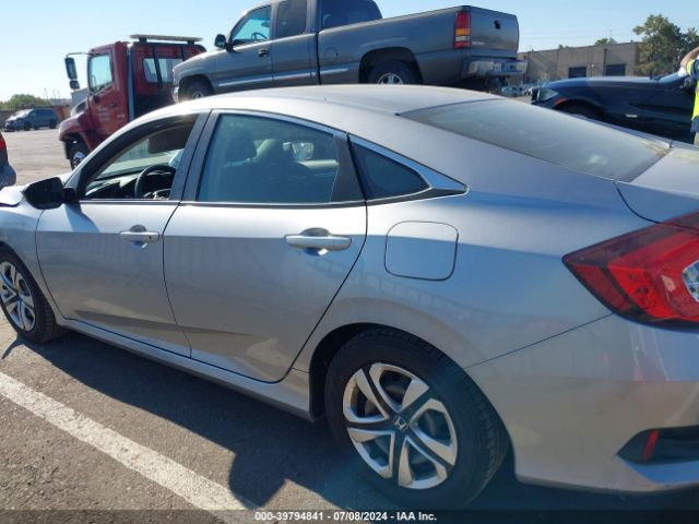 2HGFC2F59JH557231 Honda Civic Lx