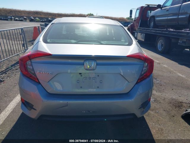 2HGFC2F59JH557231 Honda Civic Lx