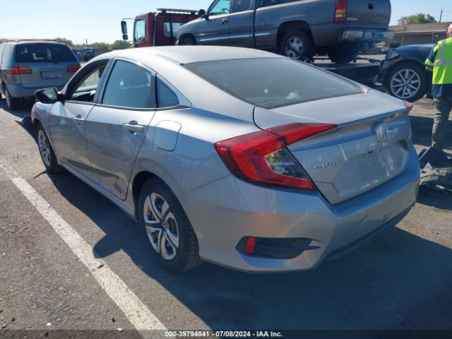 2HGFC2F59JH557231 Honda Civic Lx