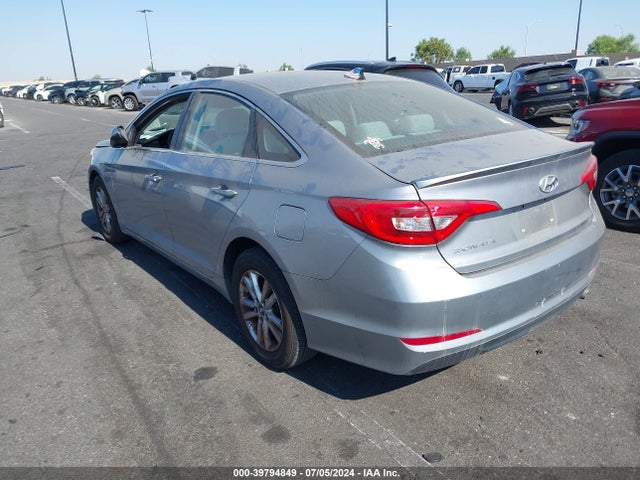 Hyundai SONATA SE 2016 5NPE24AFXGH383808 Image 3