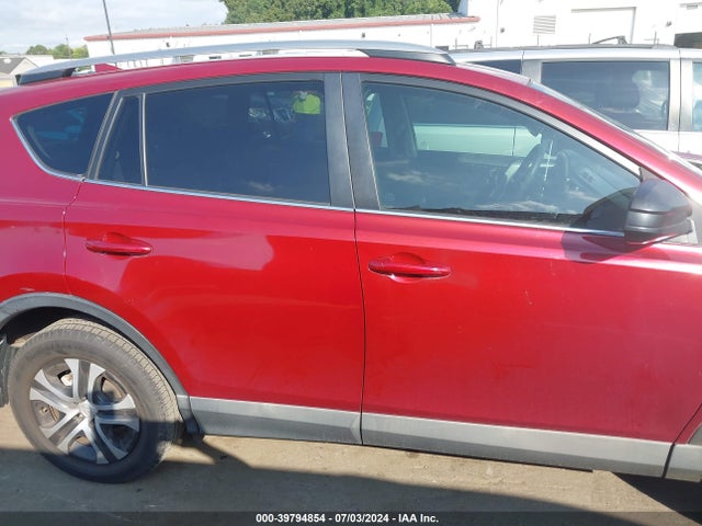 Toyota RAV4 LE 2018 2T3ZFREV5JW465272 Image 13