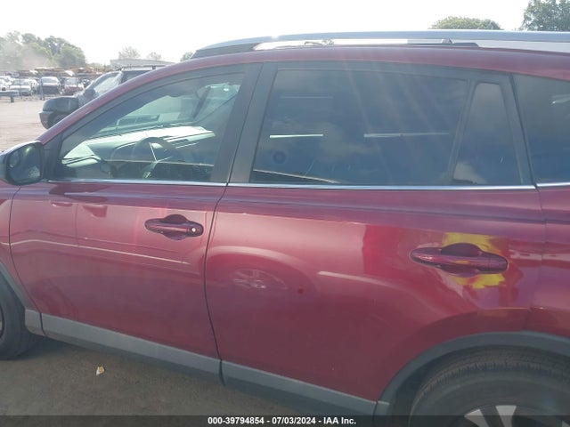 Toyota RAV4 LE 2018 2T3ZFREV5JW465272 Image 14