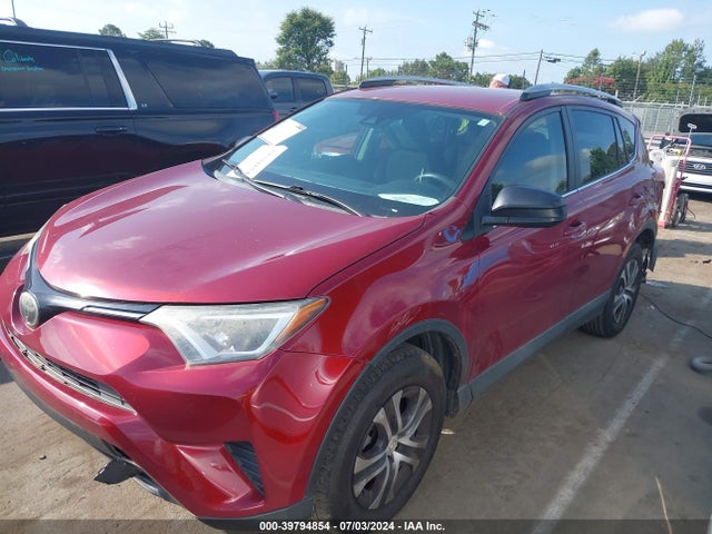 Toyota RAV4 LE 2018 2T3ZFREV5JW465272 Image 2