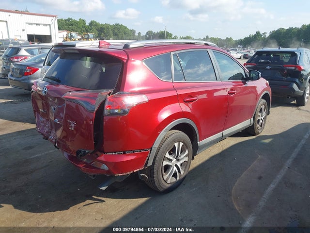 Toyota RAV4 LE 2018 2T3ZFREV5JW465272 Image 4