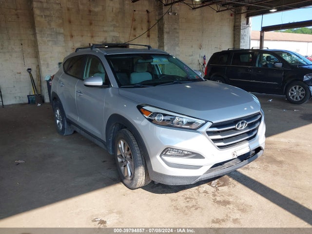 Hyundai TUCSON SE 2017 KM8J3CA43HU272038 Image 1