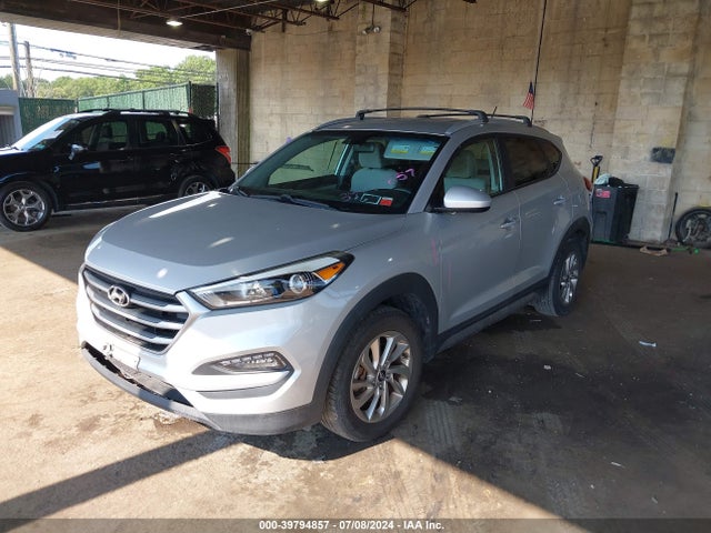 Hyundai TUCSON SE 2017 KM8J3CA43HU272038 Image 2