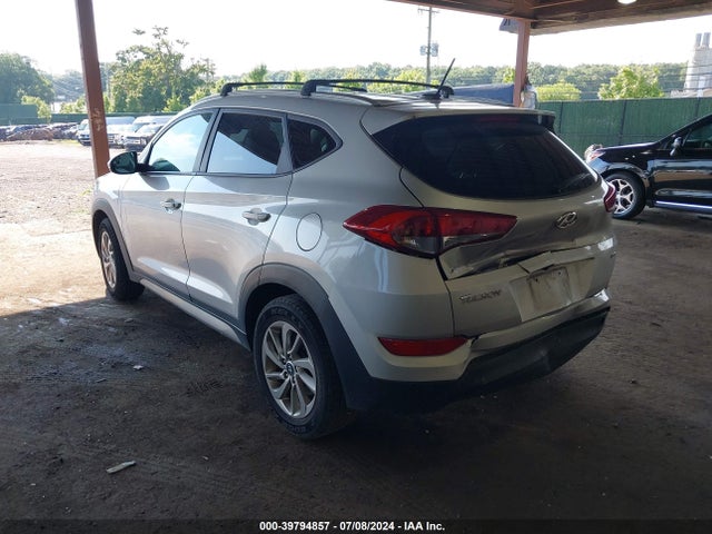 Hyundai TUCSON SE 2017 KM8J3CA43HU272038 Image 3
