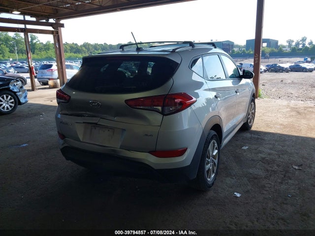 Hyundai TUCSON SE 2017 KM8J3CA43HU272038 Image 4