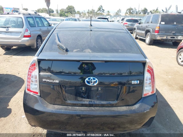 Toyota Prius Two 2014 JTDKN3DU7E0373682 Image 16