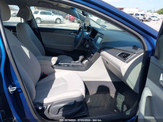 Hyundai SONATA SE 2016 5NPE24AF4GH352733 Image 5