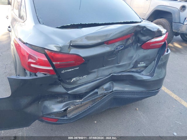 Ford FOCUS SE 2018 1FADP3FE5JL217065 Image 6