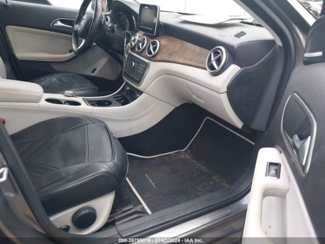 WDCTG4GB4GJ230209 Mercedes-Benz Gla 250 4matic
