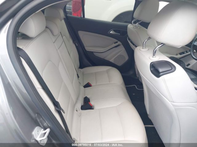 WDCTG4GB4GJ230209 Mercedes-Benz Gla 250 4matic
