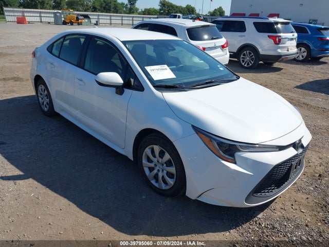 Toyota COROLLA LE 2022 JTDEPMAE8NJ195186 main image
