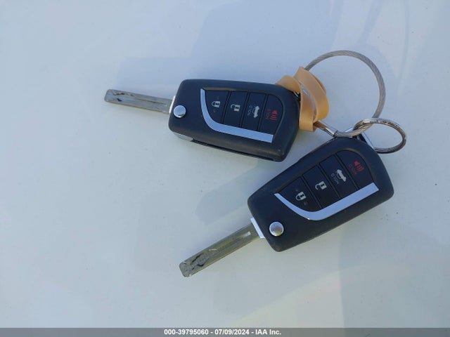 Toyota COROLLA LE 2022 JTDEPMAE8NJ195186 Image 11