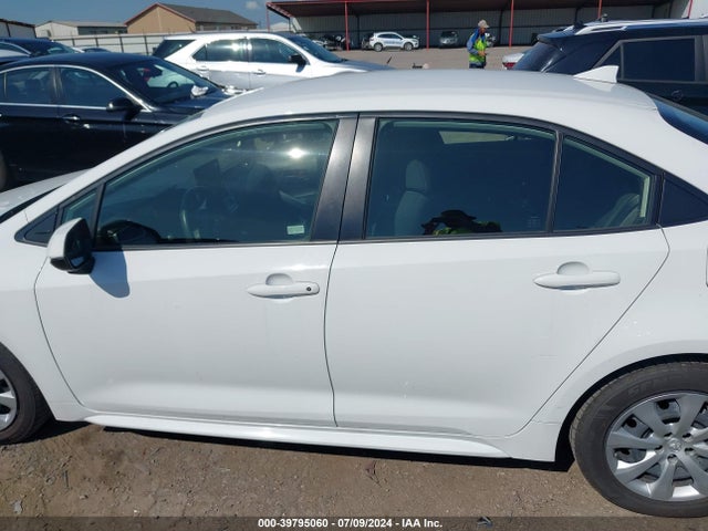Toyota COROLLA LE 2022 JTDEPMAE8NJ195186 Image 14