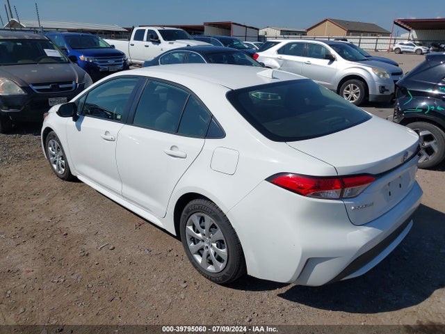 Toyota COROLLA LE 2022 JTDEPMAE8NJ195186 Image 3