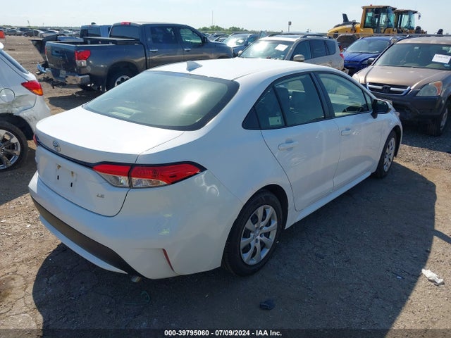 Toyota COROLLA LE 2022 JTDEPMAE8NJ195186 Image 4