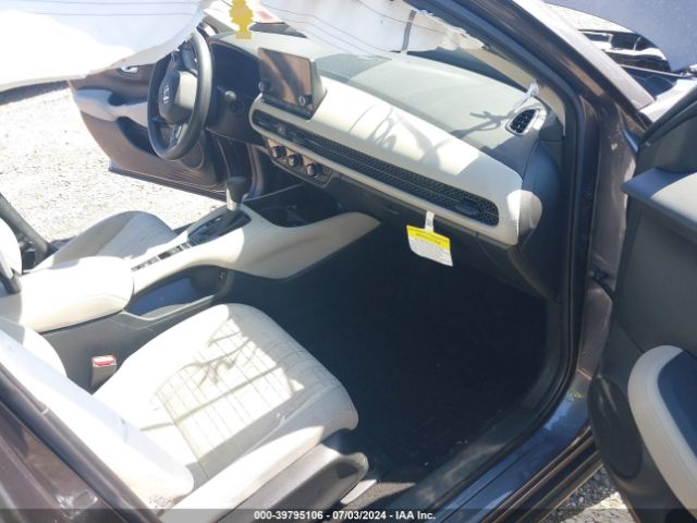 3CZRZ2H33RM711204 Honda Hr-v Awd Lx