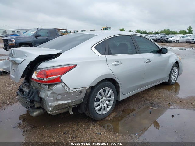Nissan Altima 2.5 S 2015 1N4AL3AP7FN877031 Image 4