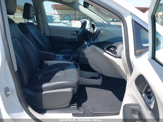 2C4RC1BG9NR128474 Chrysler Pacifica Touring L