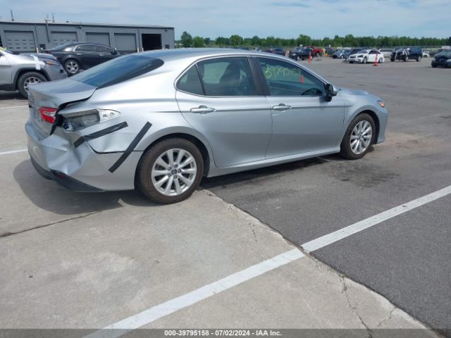 4T1B11HK4JU627386 Toyota CAMRY LE