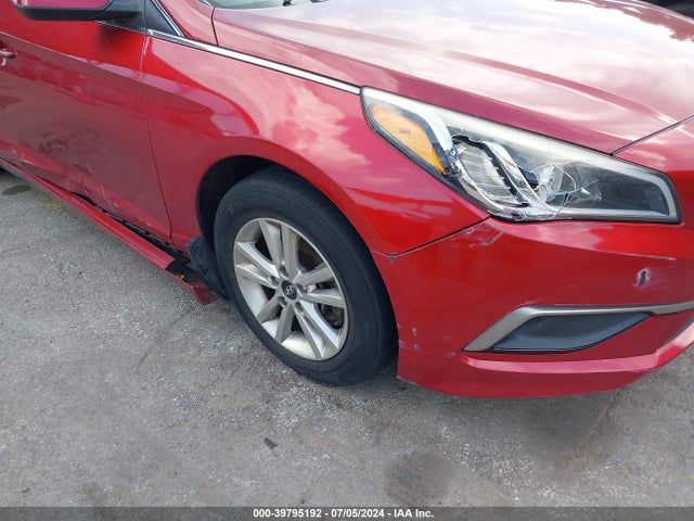 Hyundai SONATA SE 2016 5NPE24AF5GH276665 Image 17